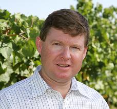 Dr Simon McKirdy